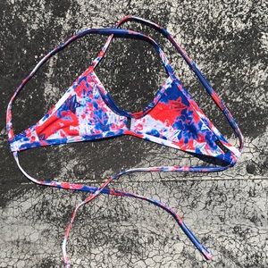 JOLYN x MALLYCE printed vent top